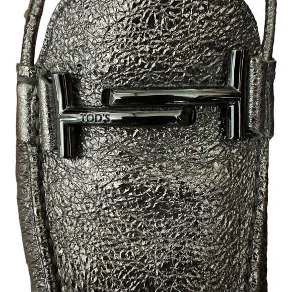 TOD'S Double T metallic cracked-leather loafers with dust bag size 9 (39) - Picture 8 of 13